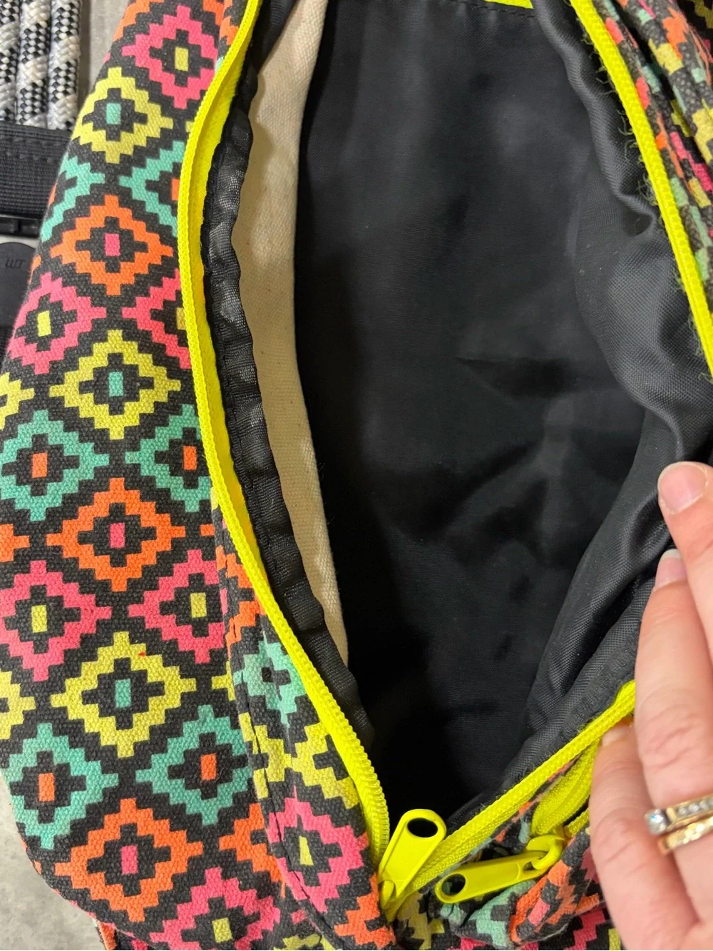 Kavu rope sling bag NEON MULTI Outdoor Hiking Backpacking geometric black white